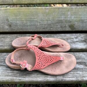 Vionic Kirra Coral Pink Suede Leather Perforated Backstrap Orthotic Sandals Sz 9